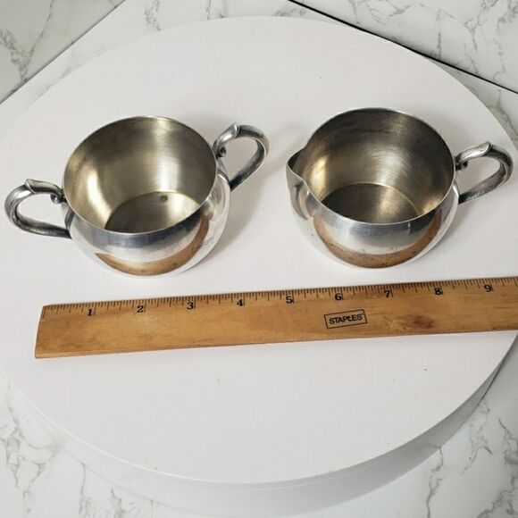 WM A ROGERS Vintage Silver Plated Sugar and Creamer Set - Picture 4 of 10